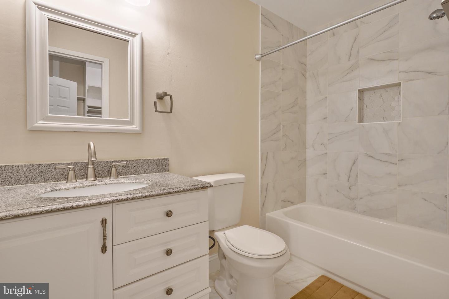1439 Northgate Sq #39/21b Property Photo 5