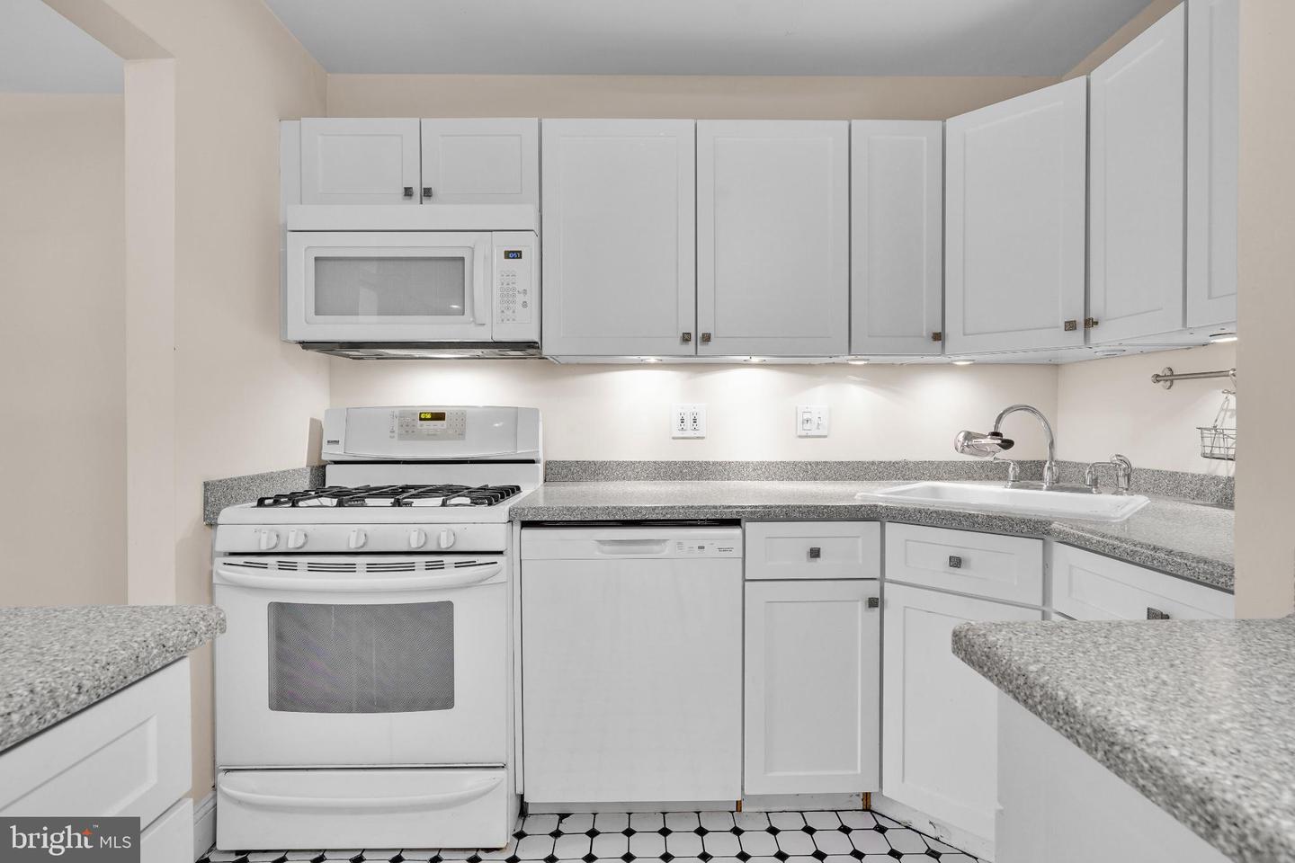 1439 Northgate Sq #39/21b Property Photo 15