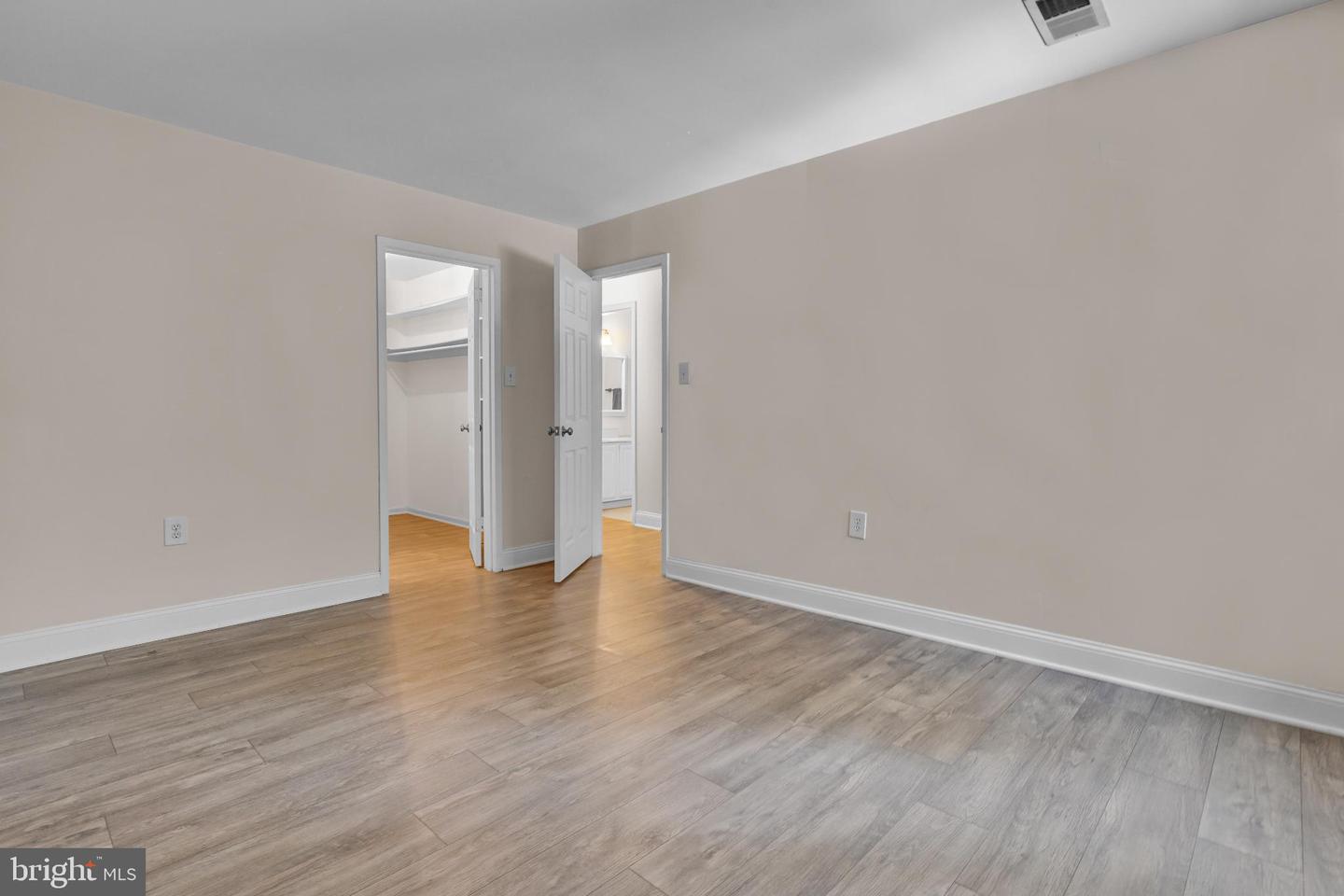 1439 Northgate Sq #39/21b Property Photo 22