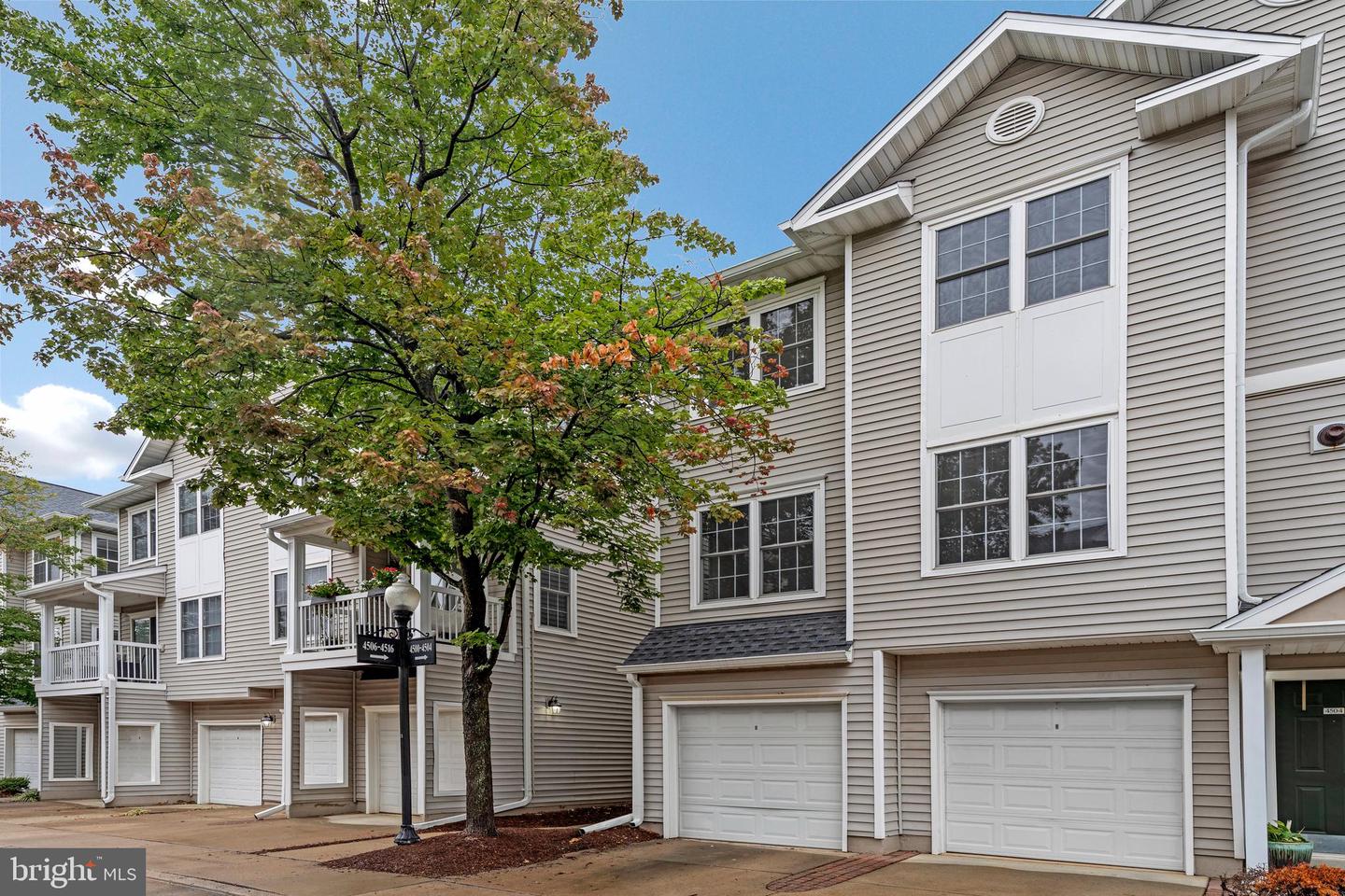 4506 SUPERIOR SQ #4506