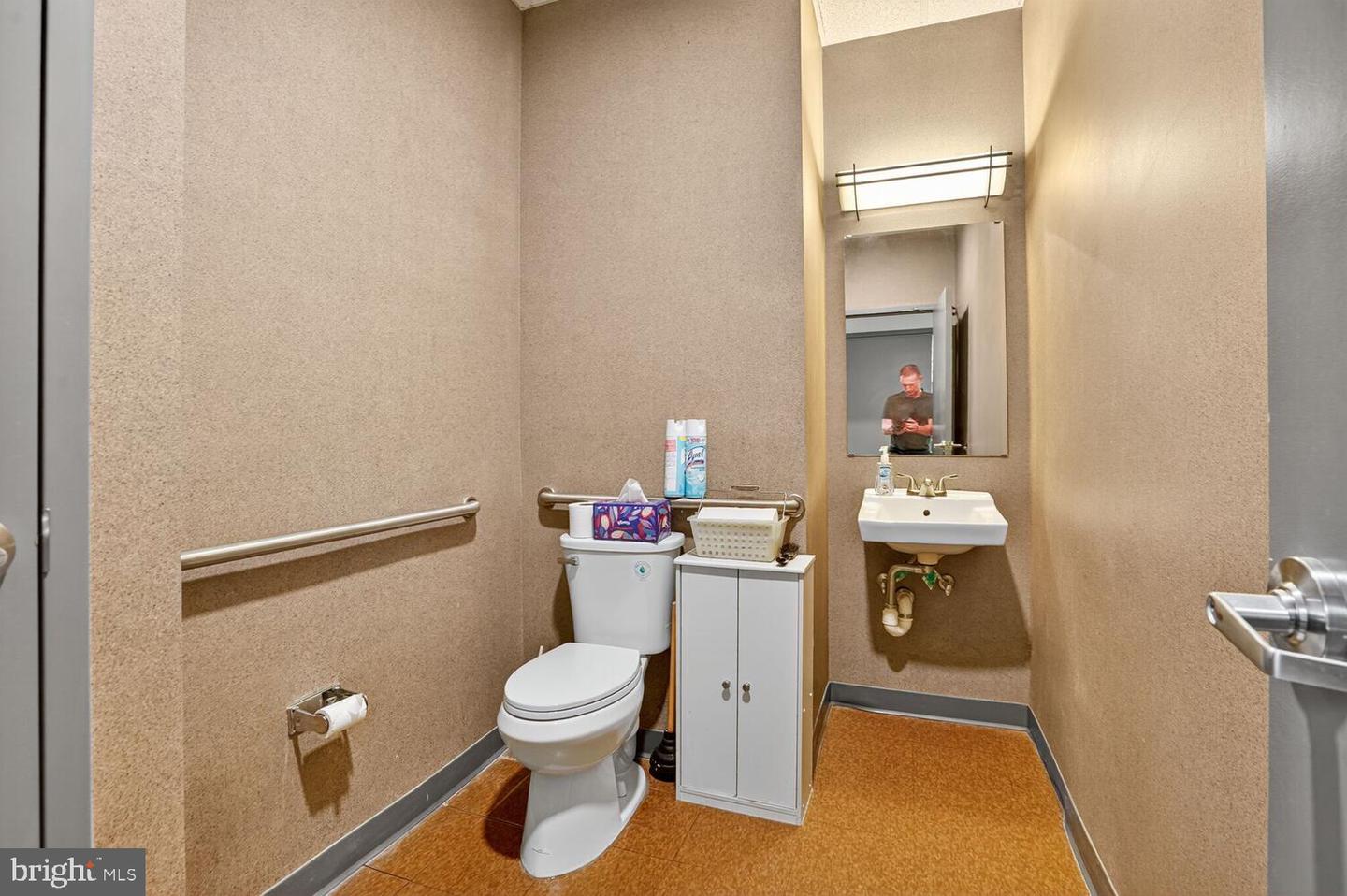 4437 Brookfield Corporate Dr #107-a Property Photo 14