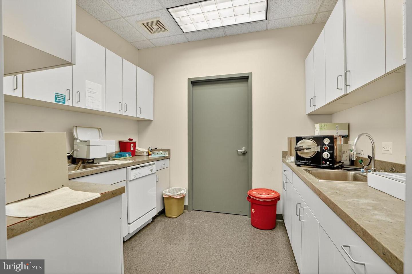 4437 Brookfield Corporate Dr #107-a Property Photo 15
