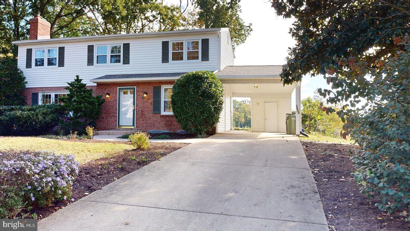 8352 Orange Ct Property Photo 7