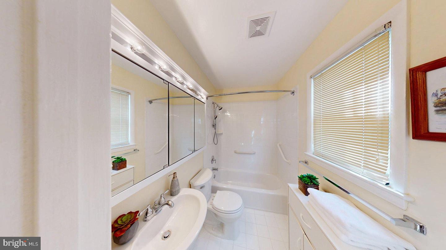 8352 Orange Ct Property Photo 22