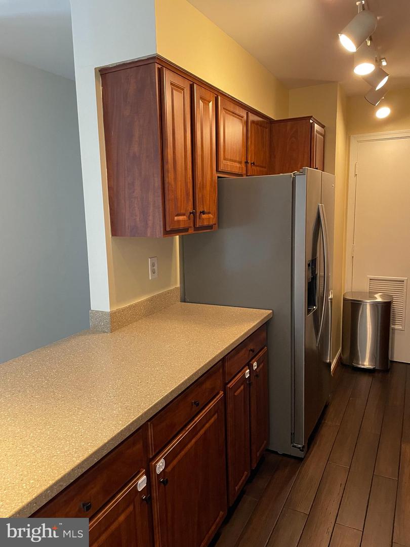 5800-e Torington Dr #836 Property Photo 2