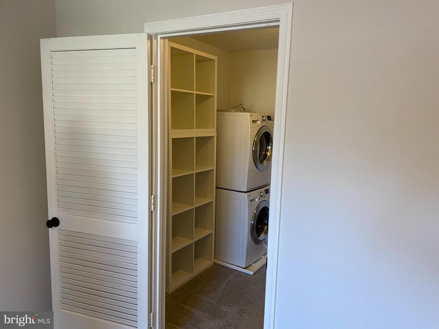 5800-e Torington Dr #836 Property Photo 5