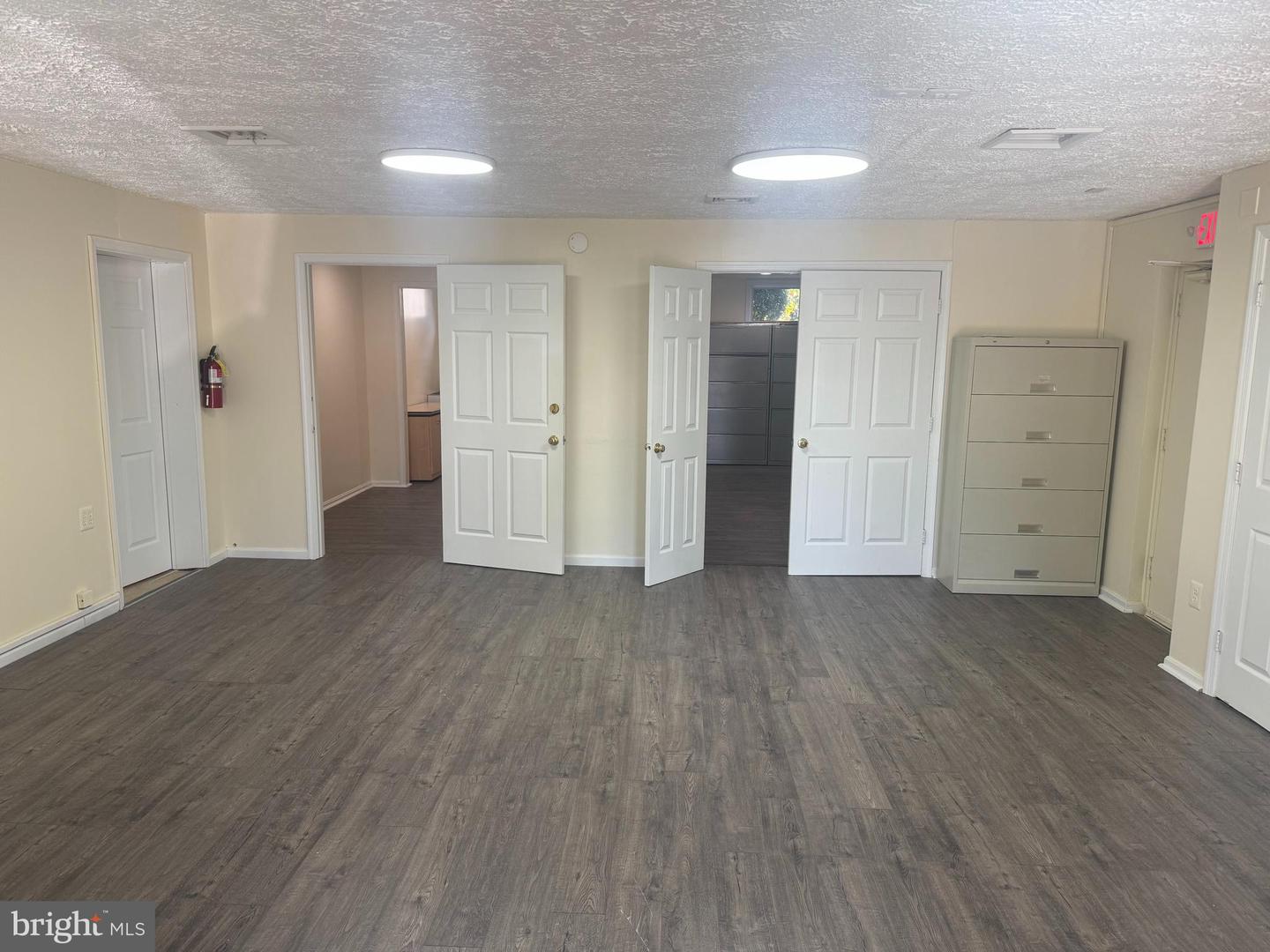 1142 Walker Rd #a Property Photo 3