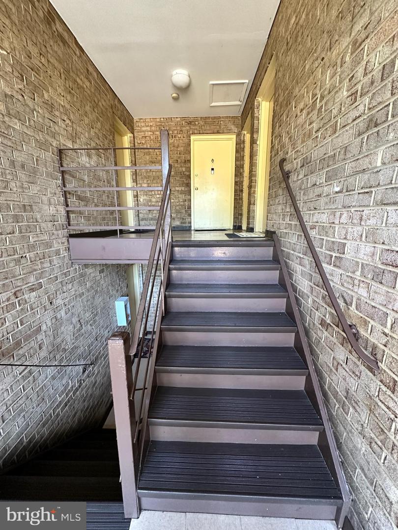 7997 Audubon Ave #303 Property Photo 10