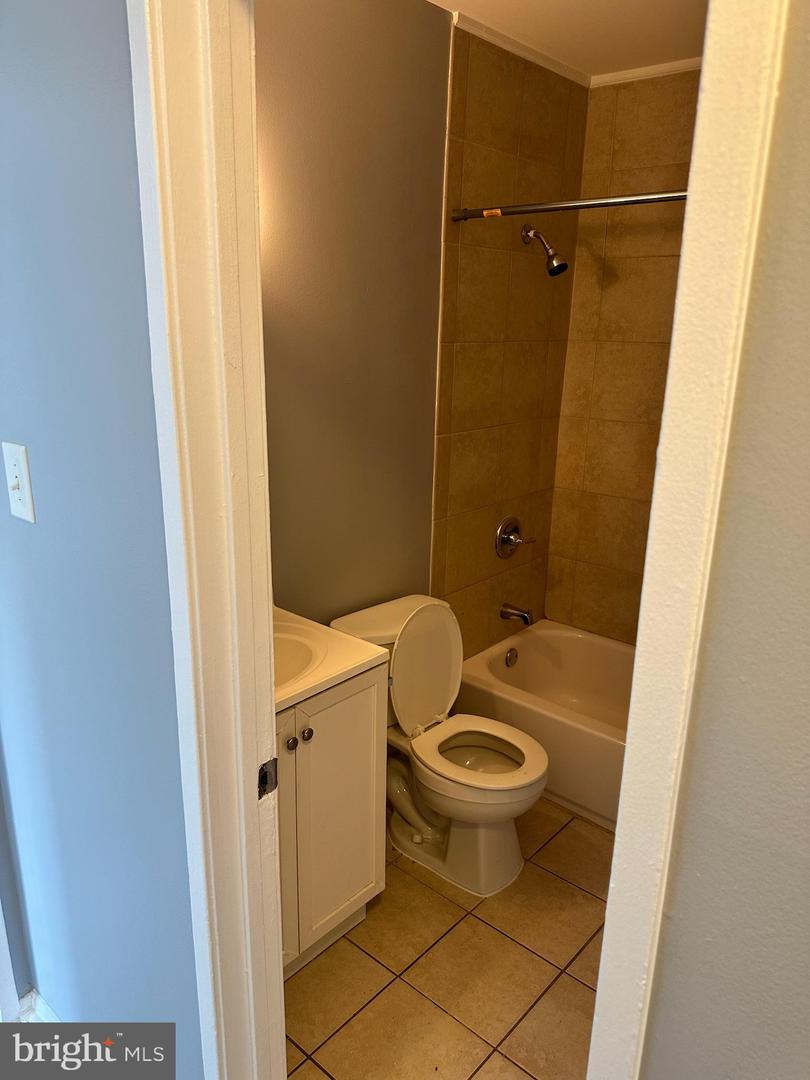 7997 Audubon Ave #303 Property Photo 22