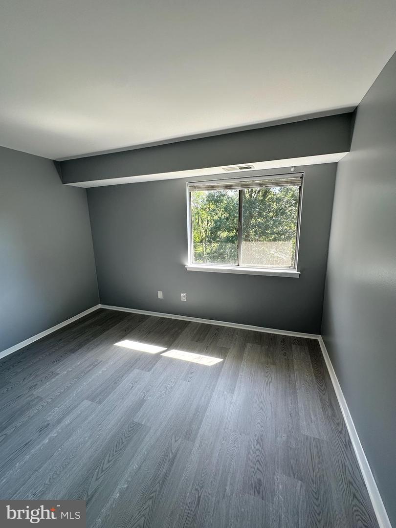 7997 Audubon Ave #303 Property Photo 23