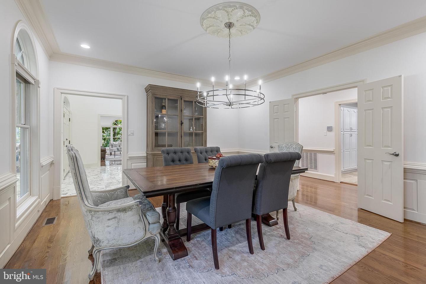 2404 Oakmont Ct Property Photo 7