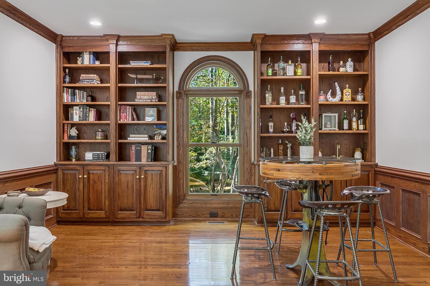 2404 Oakmont Ct Property Photo 9