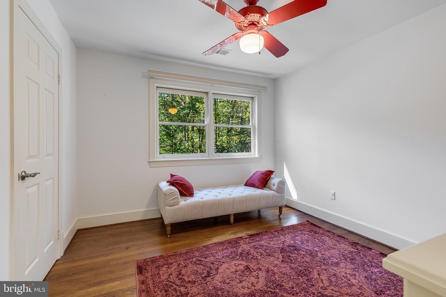 2404 Oakmont Ct Property Photo 28