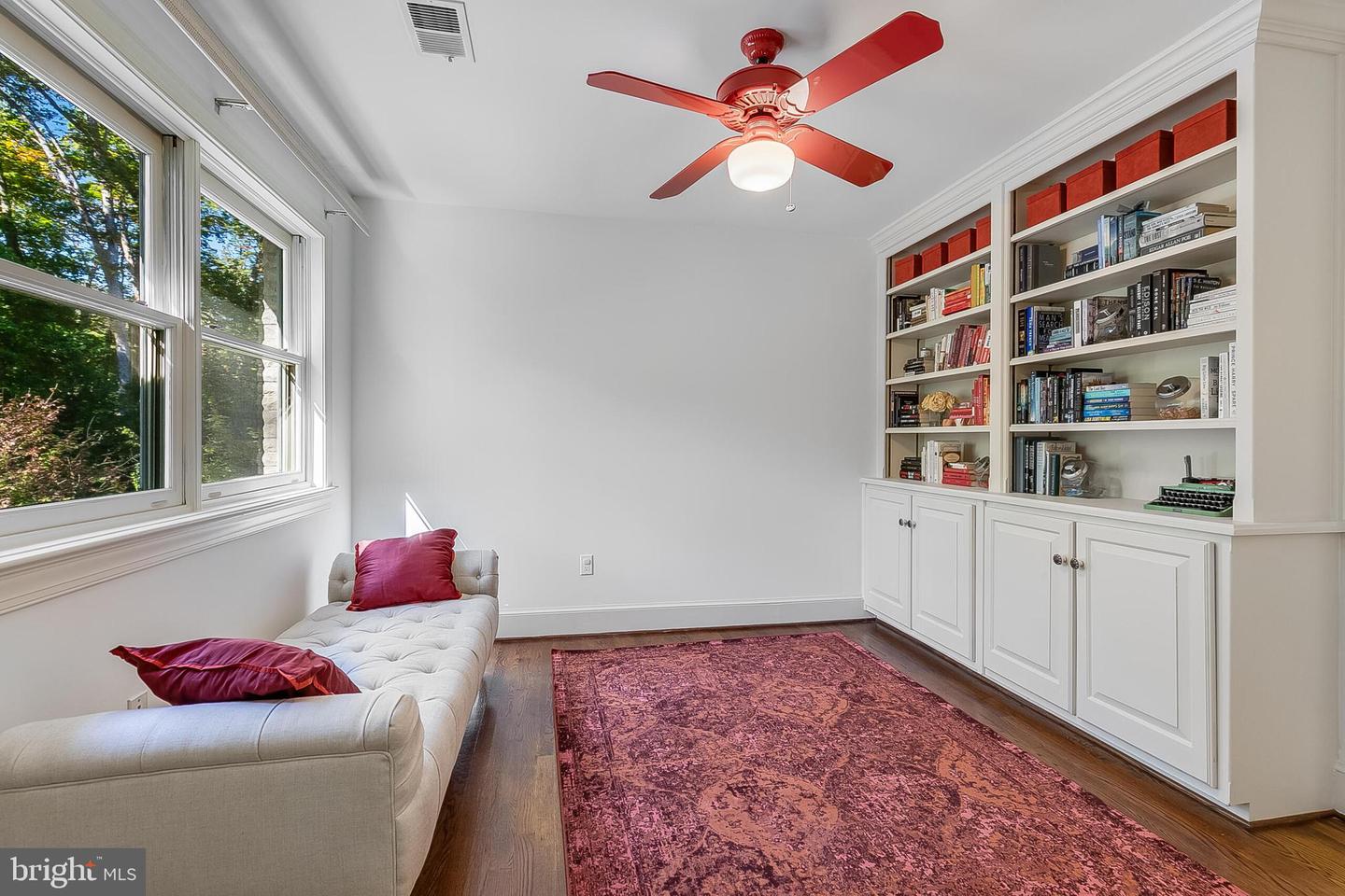 2404 Oakmont Ct Property Photo 29