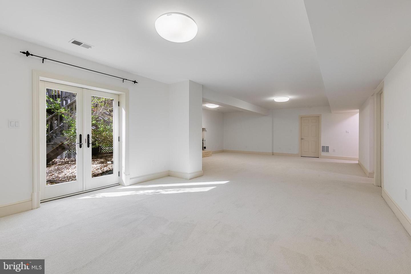 2404 Oakmont Ct Property Photo 39