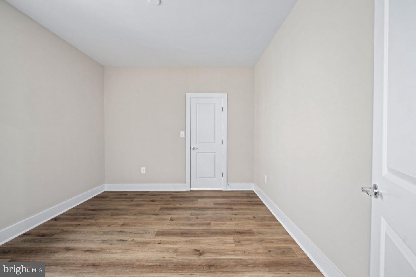 8761 Southern Oaks Pl Property Photo 53