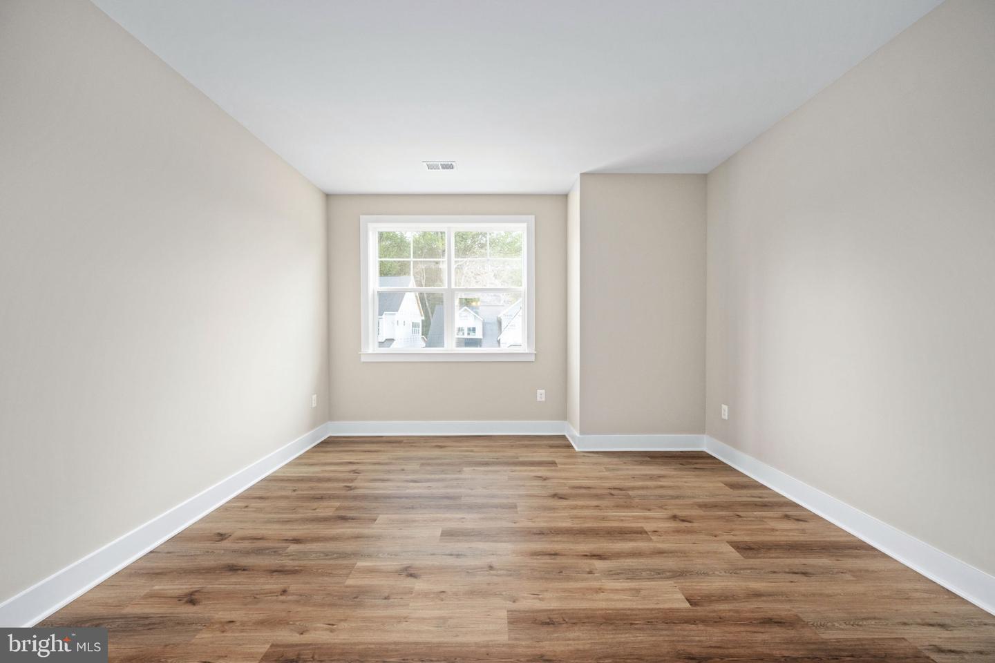 8761 Southern Oaks Pl Property Photo 71