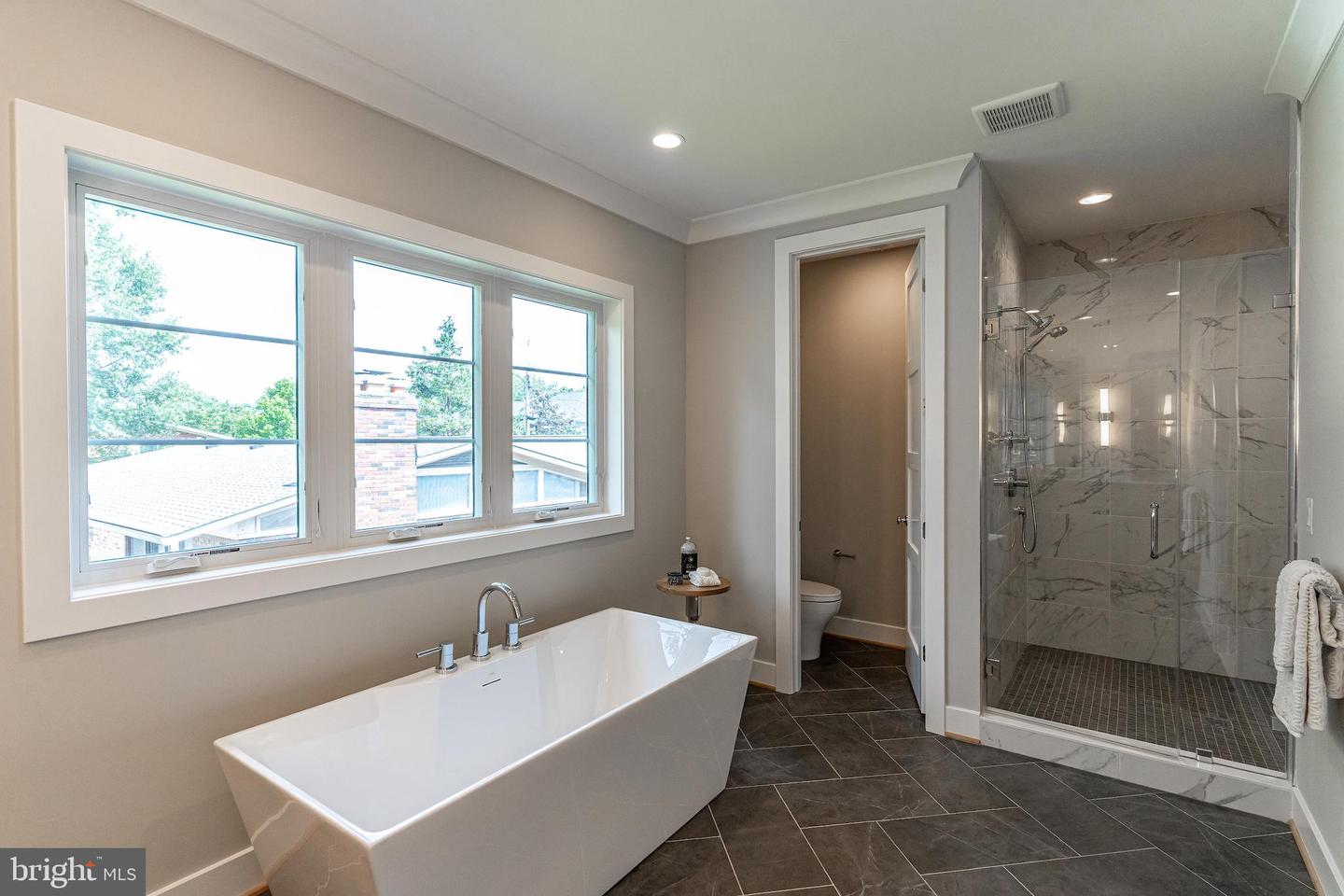 7205 Bayside Ct Property Photo 16