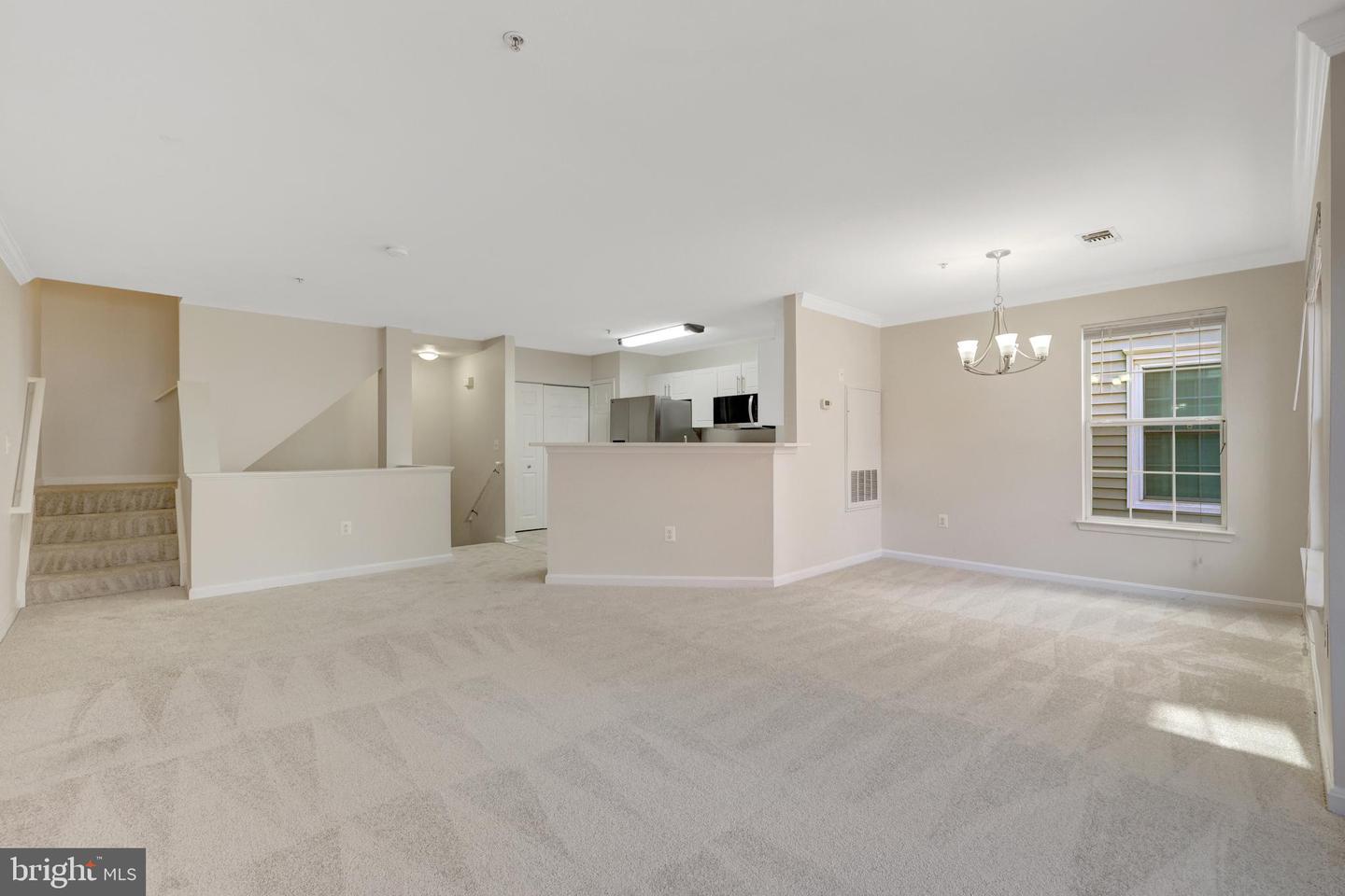 12912 Fair Briar Ln Property Photo 9