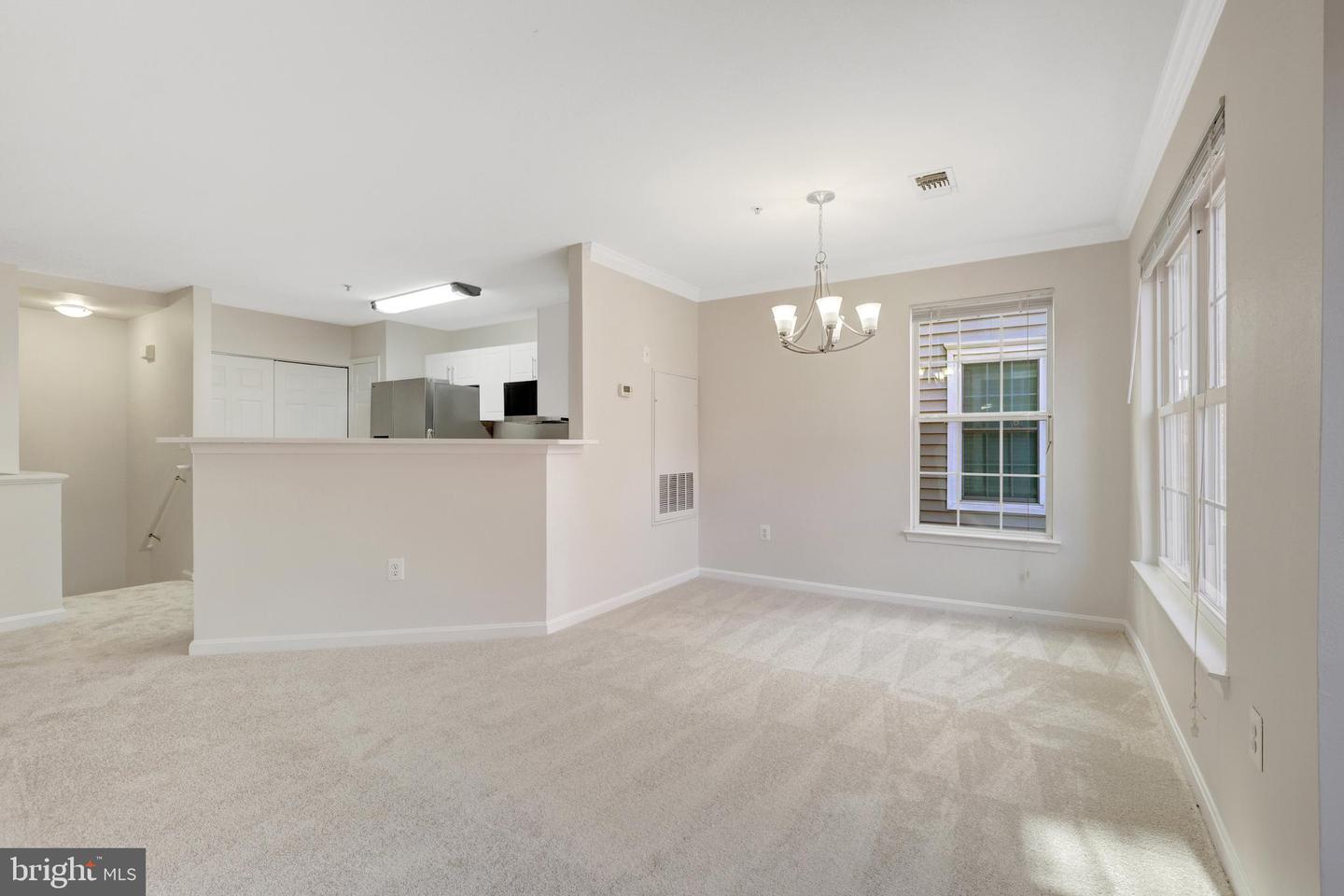 12912 Fair Briar Ln Property Photo 11