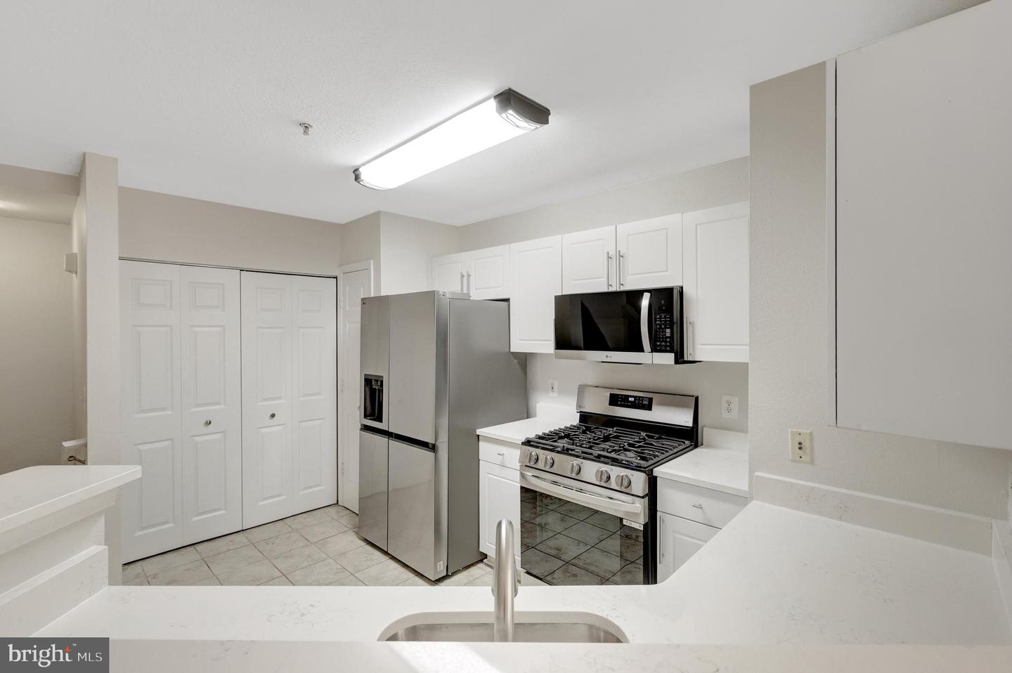 12912 Fair Briar Ln Property Photo 14