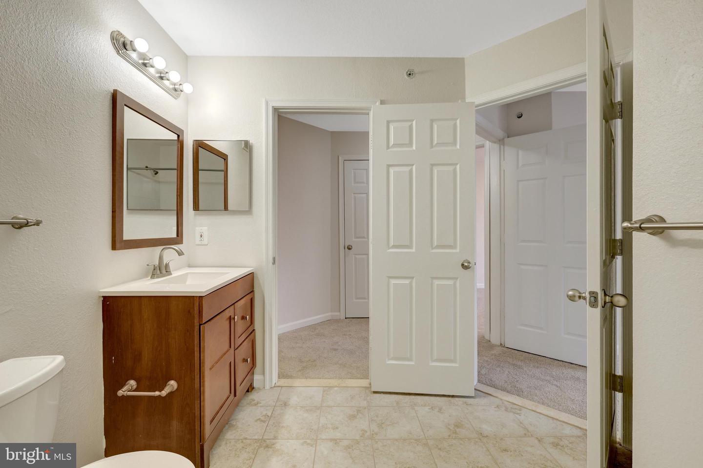 12912 Fair Briar Ln Property Photo 32