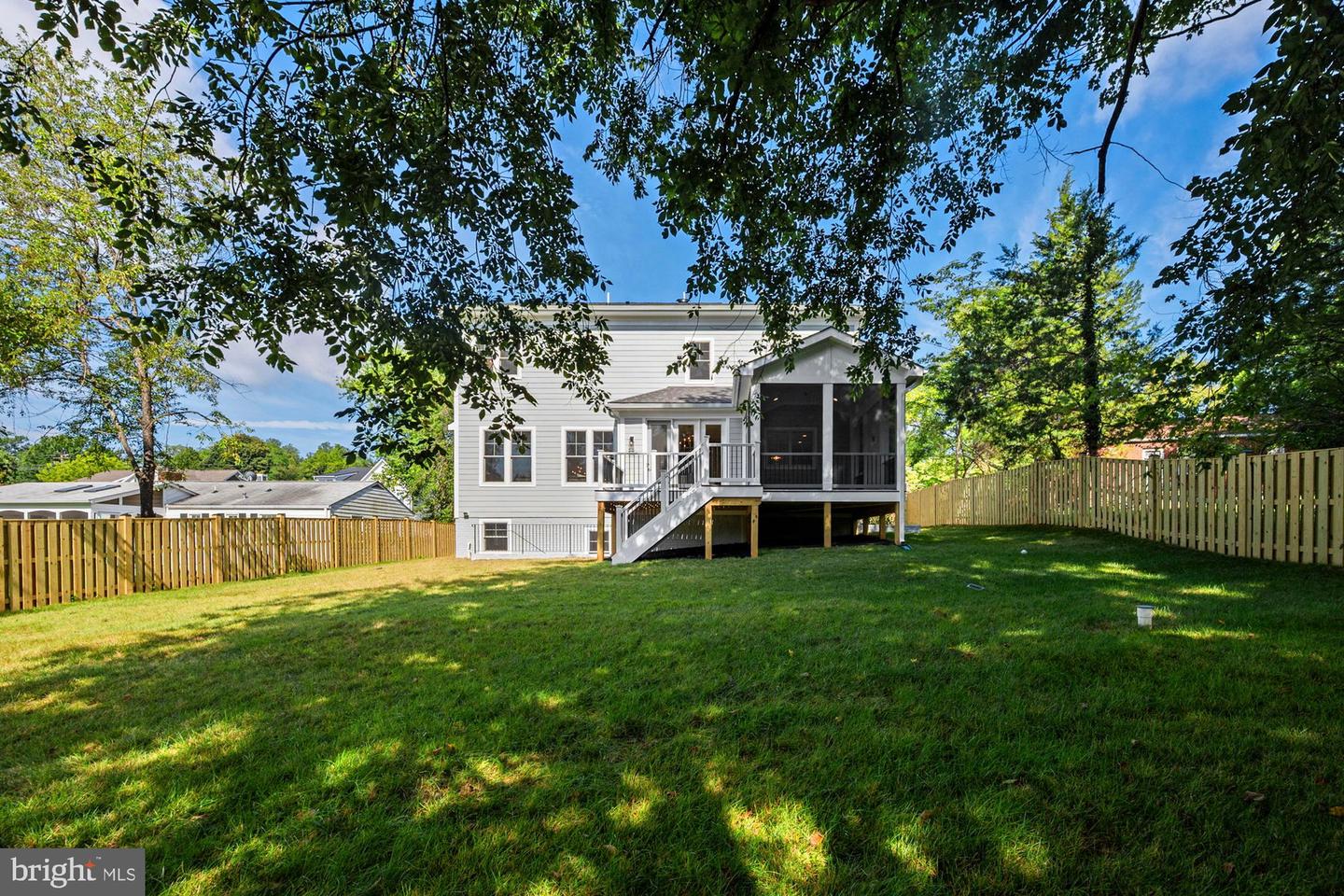 613 Blackstone Ter Nw Property Photo 2