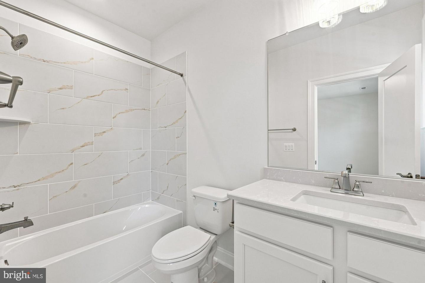 613 Blackstone Ter Nw Property Photo 54