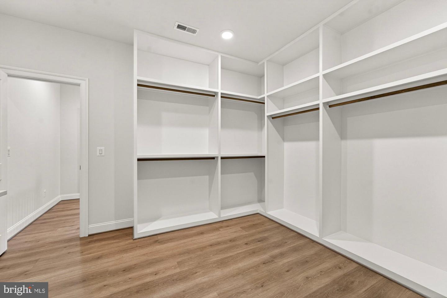 9928 Woodrow St Property Photo 53
