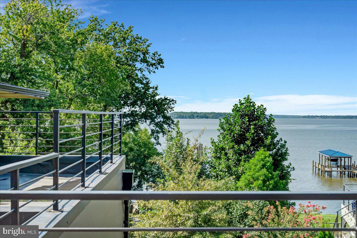9433 Ferry Landing Ct Property Photo 48