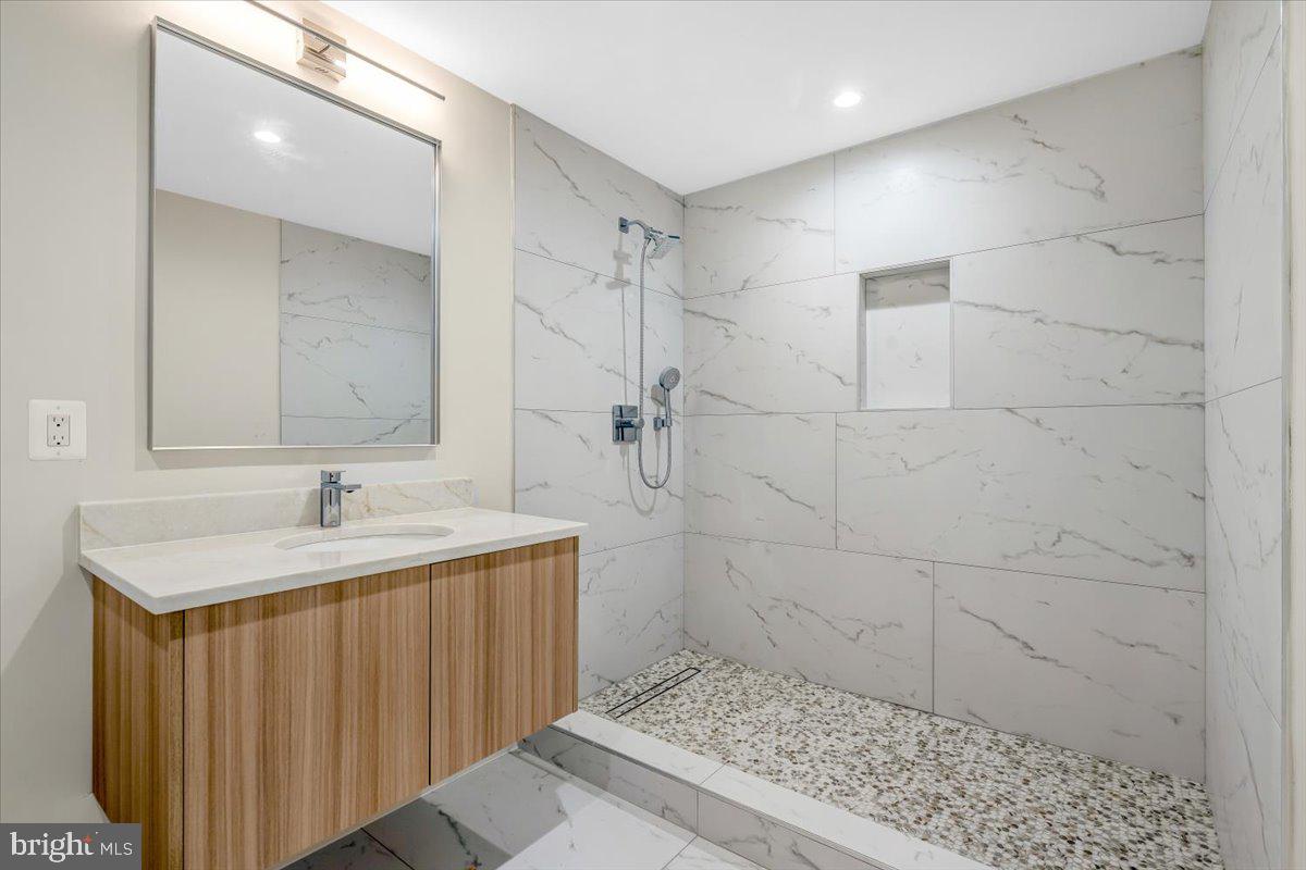 9433 Ferry Landing Ct Property Photo 63