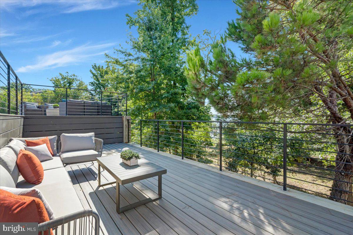 9433 Ferry Landing Ct Property Photo 88