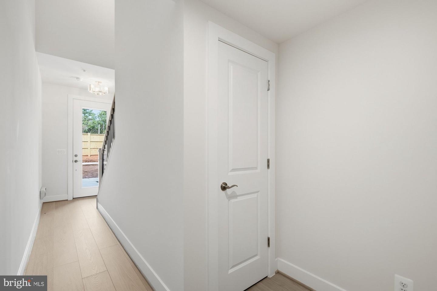 10530 White Granite Dr Property Photo 4