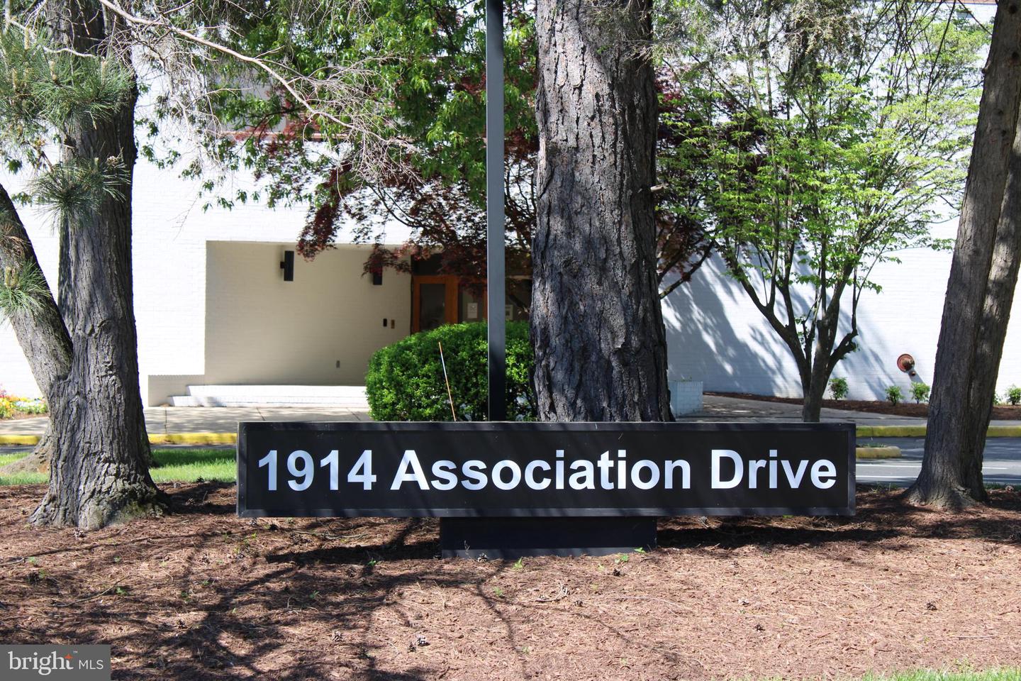 1914 Association Dr #101 Property Photo 25