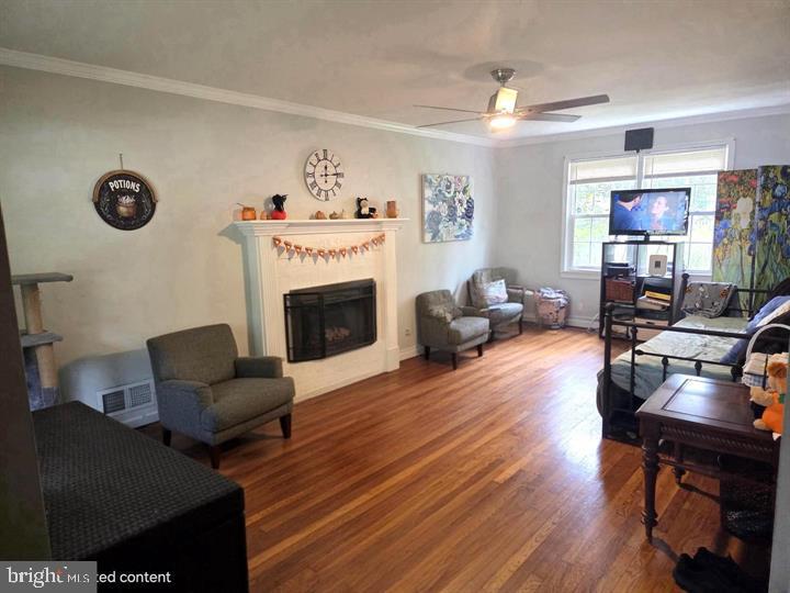 6901 Huntsman Blvd Property Photo 15