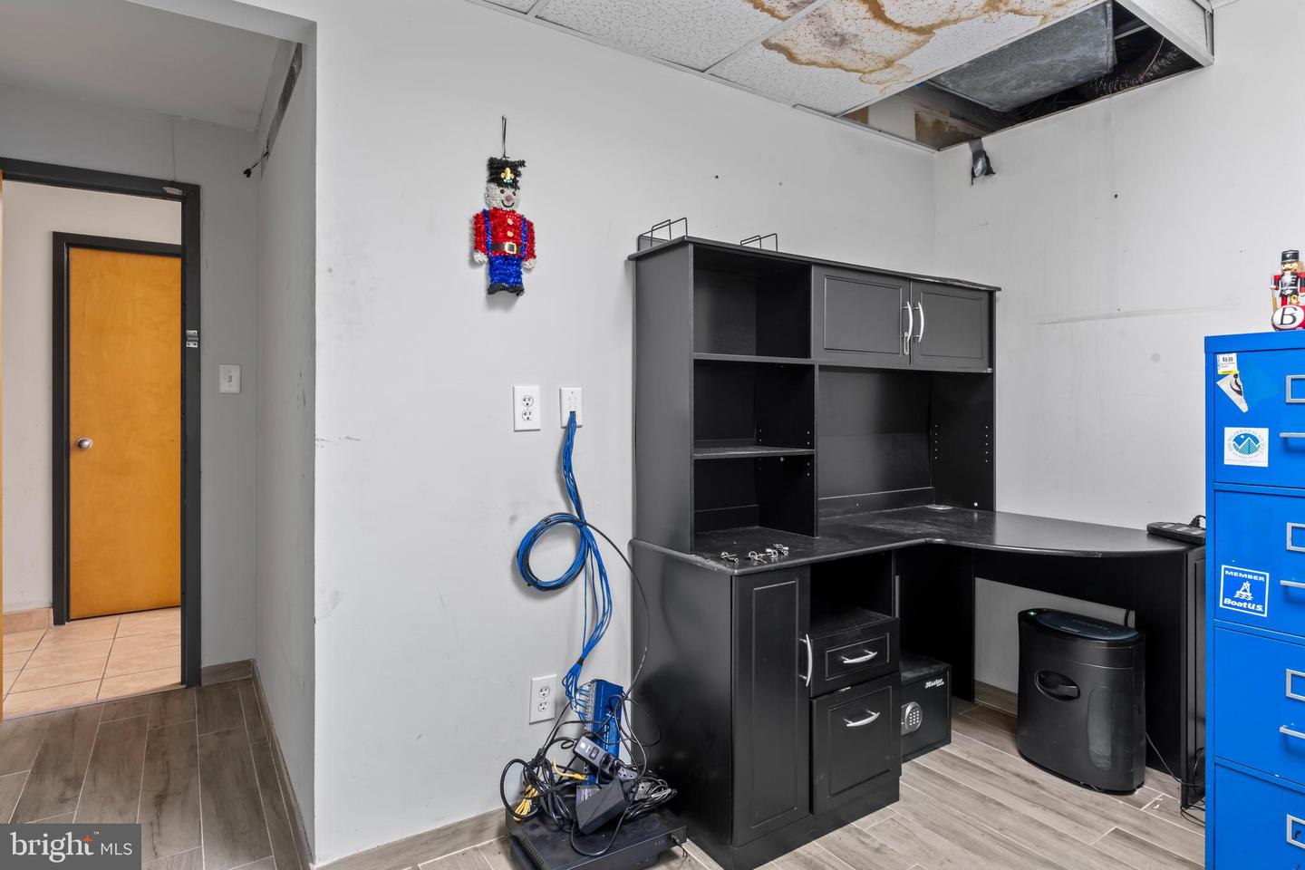 4215 Walney Rd Property Photo 24