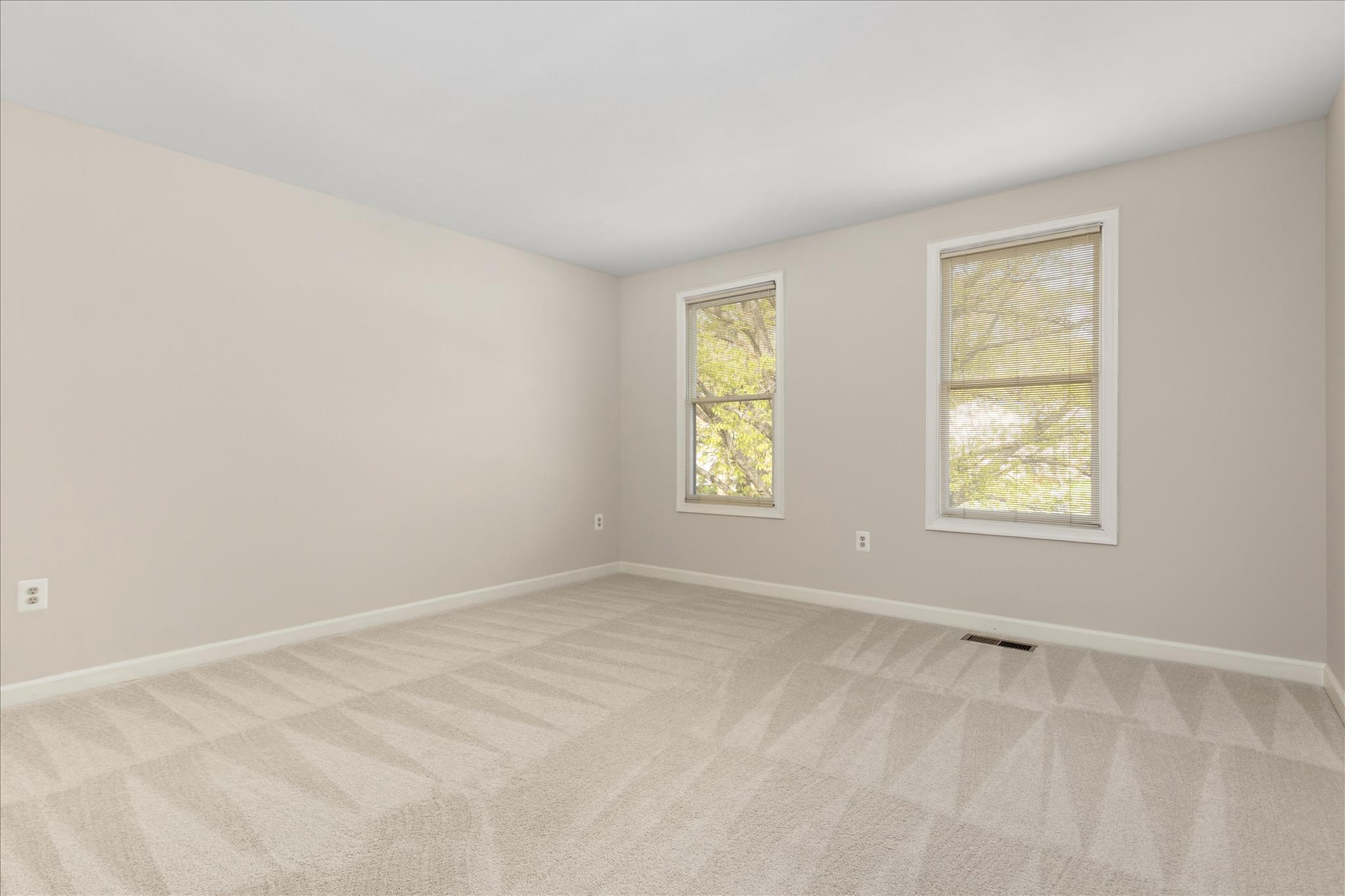 7917 Donegal Ln Property Photo 22
