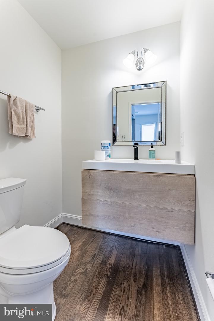 2412 Southgate Sq Property Photo 15