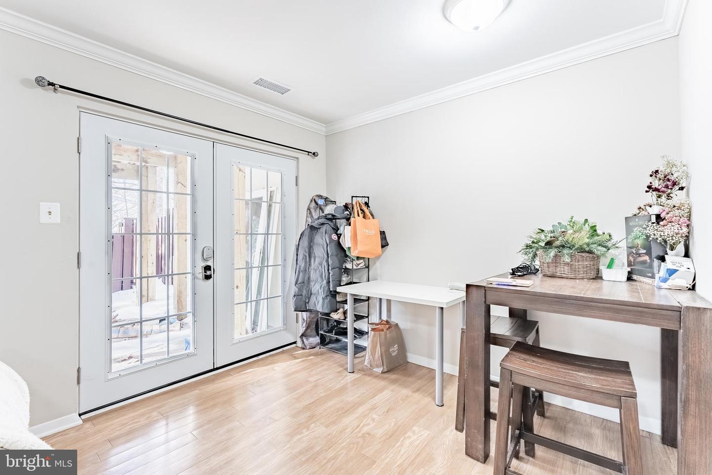 2412 Southgate Sq Property Photo 17