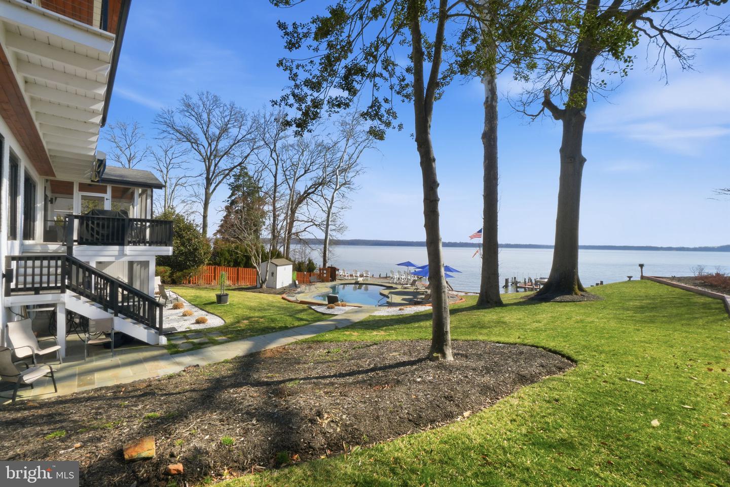 6057 River Dr Property Photo 11