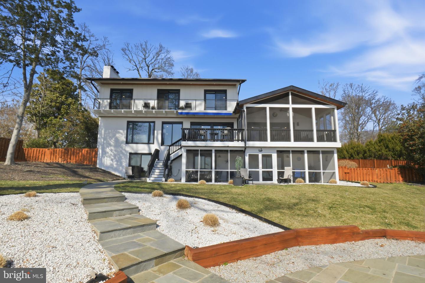 6057 River Dr Property Photo 62