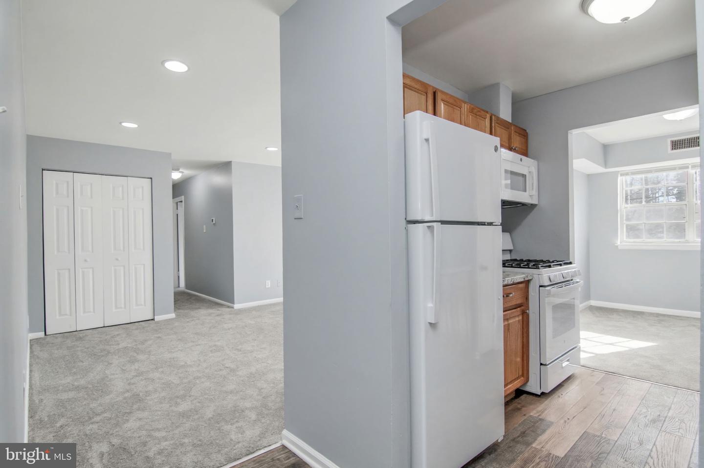 7096 Spring Garden Dr #102 Property Photo 2