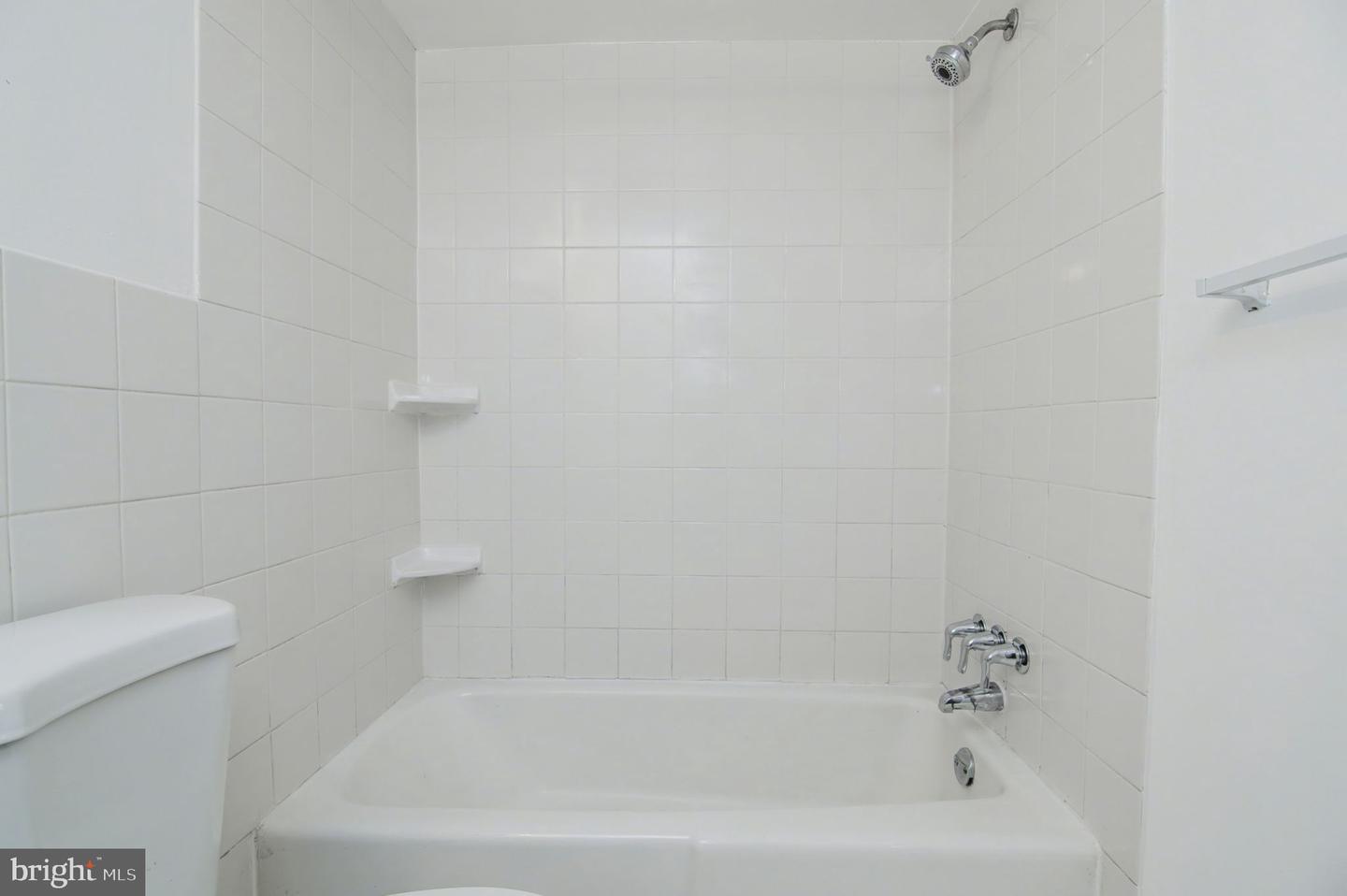 7096 Spring Garden Dr #102 Property Photo 16