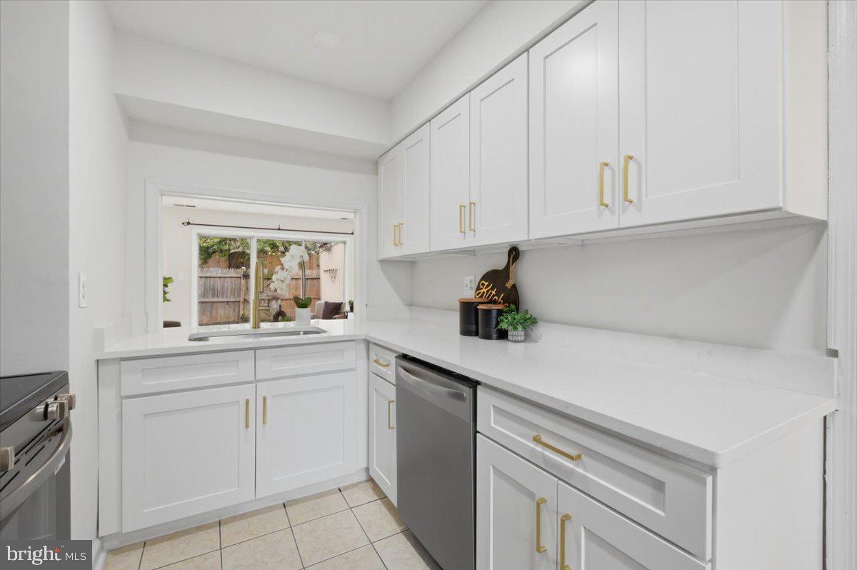 8141 Kingsway Ct #289 Property Photo 5