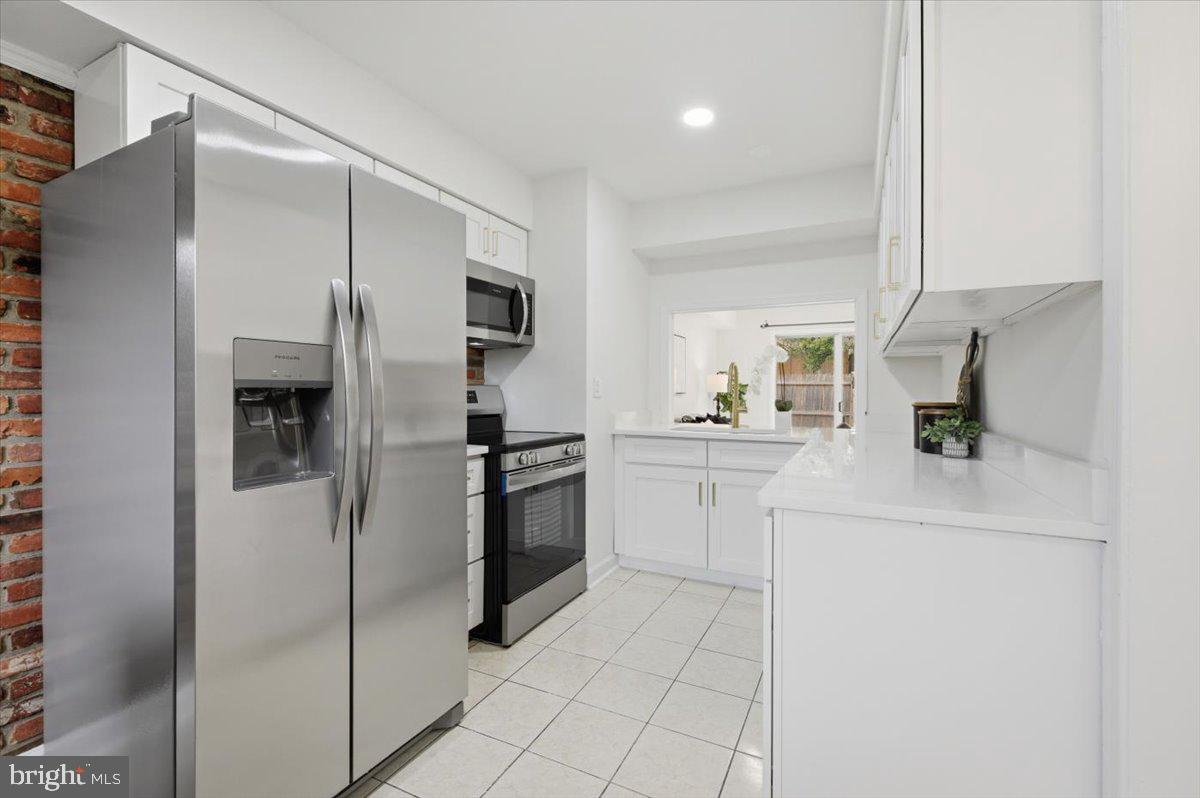 8141 Kingsway Ct #289 Property Photo 7