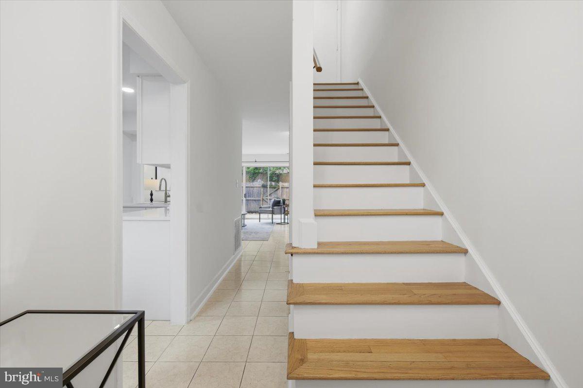 8141 Kingsway Ct #289 Property Photo 11