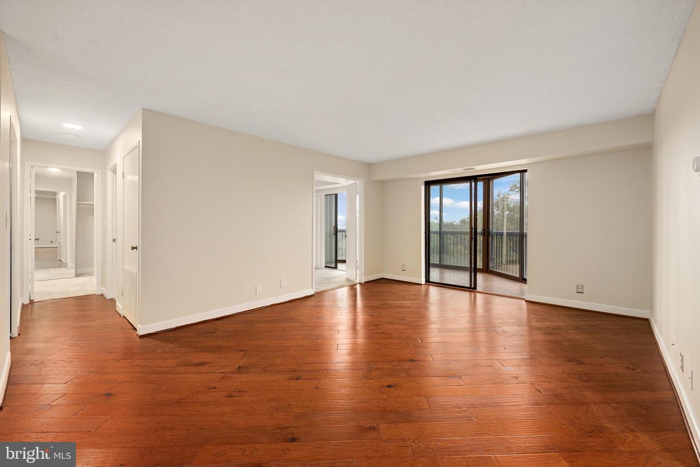 5904 Mount Eagle Dr #510 Property Photo 5