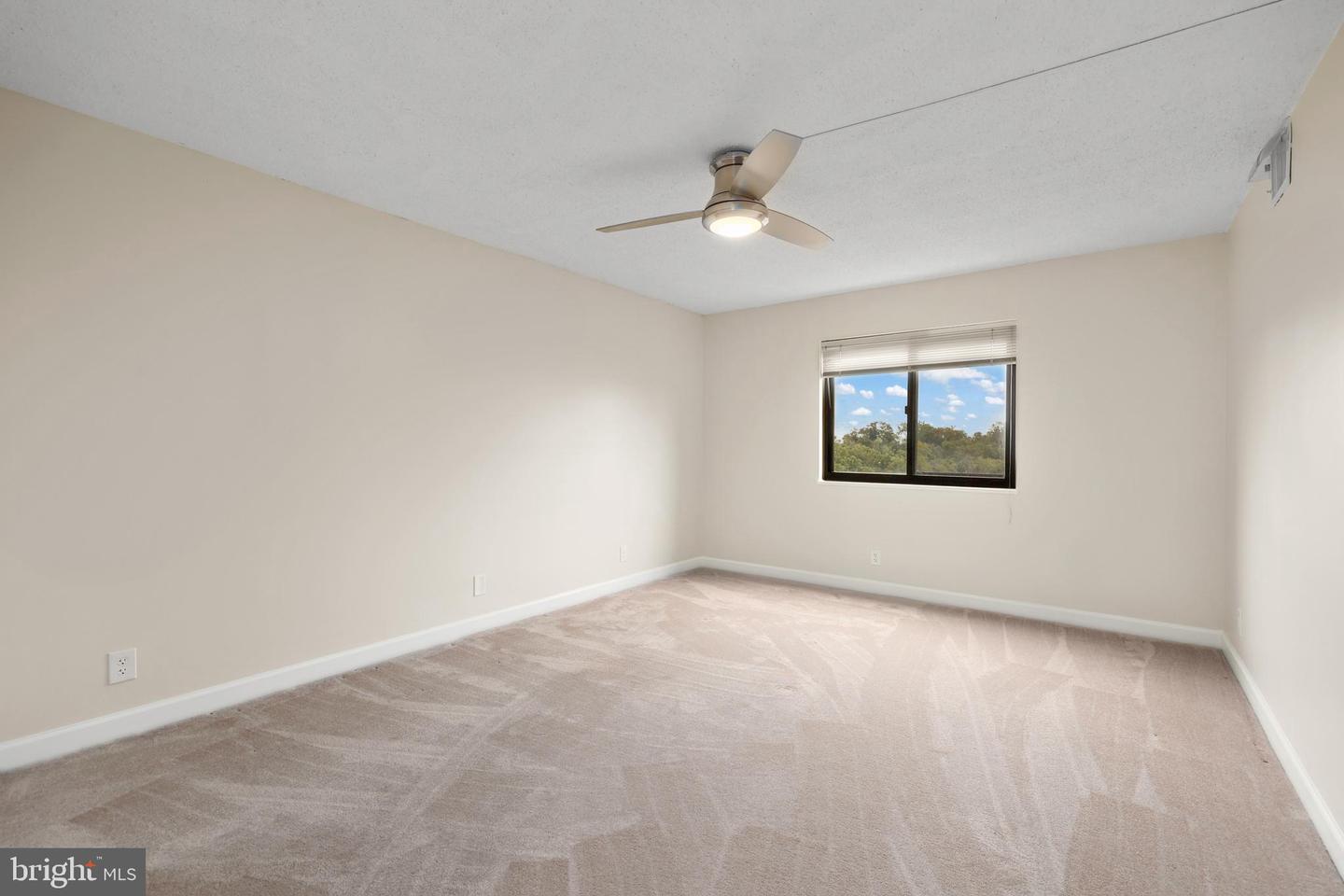 5904 Mount Eagle Dr #510 Property Photo 13