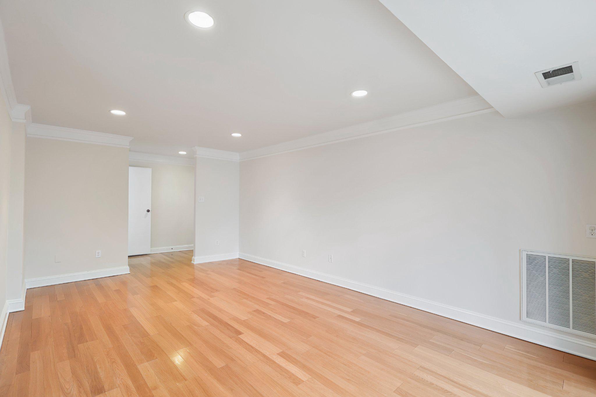 2037 Royal Fern Ct #47/2c Property Photo 8