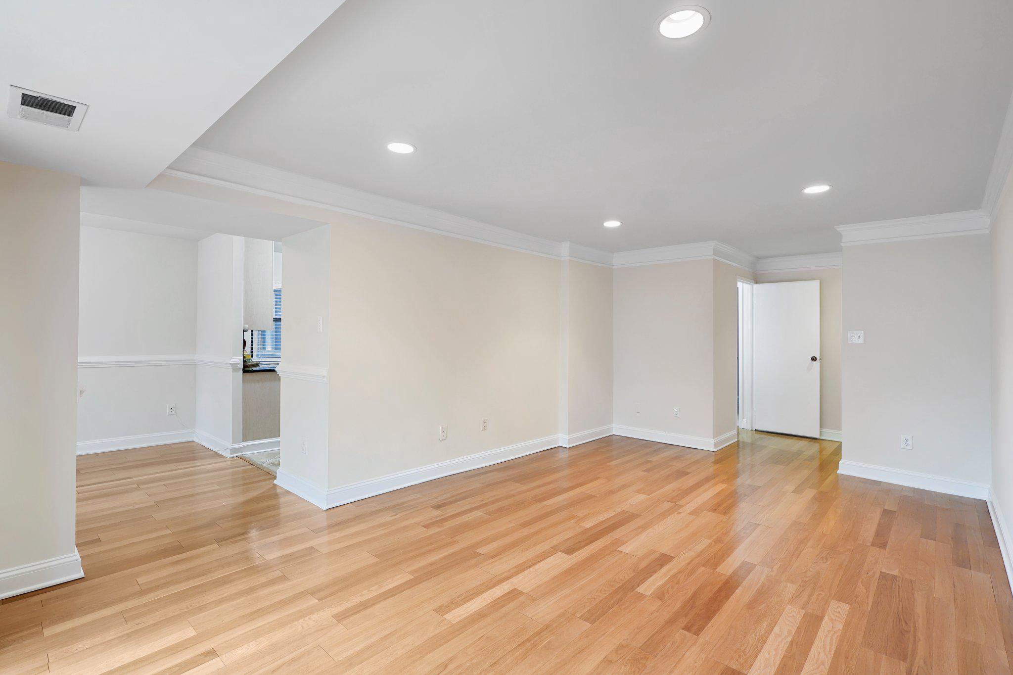 2037 Royal Fern Ct #47/2c Property Photo 9